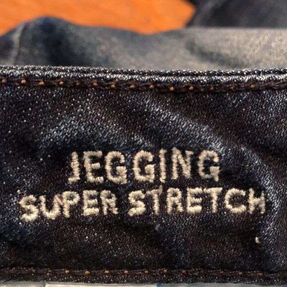 American Eagle Jeans Jegging Super Stretch dark denim fading whiskering 6 long - Picture 8 of 10